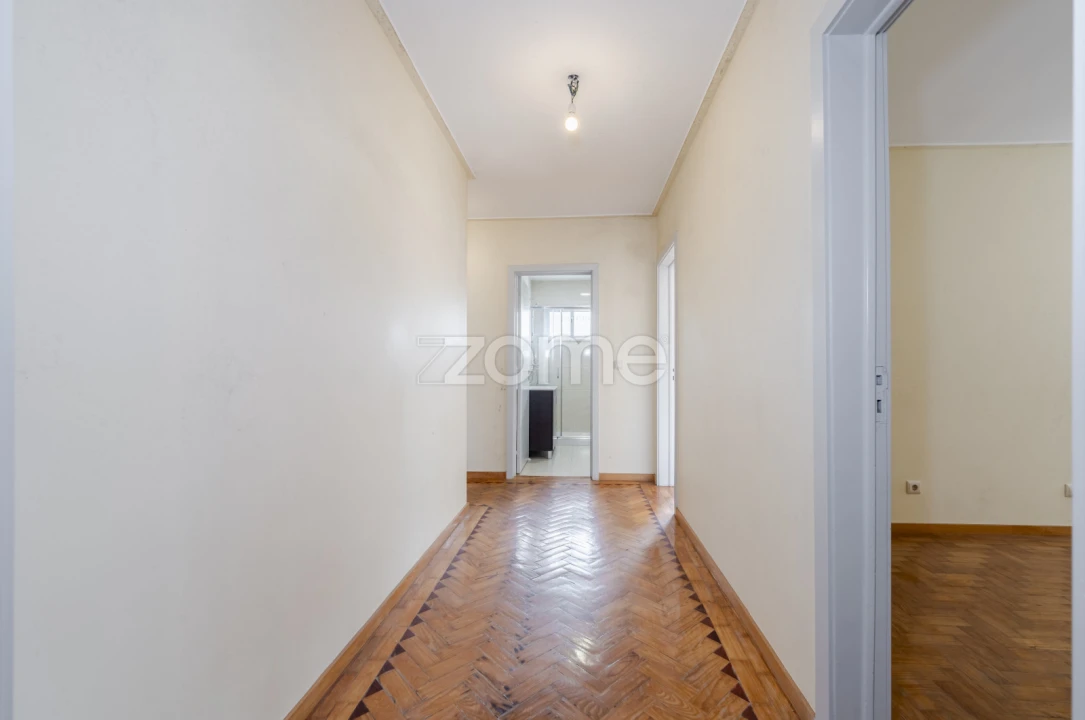 Apartamento T6 para Venda em São Vitor (Braga) Foto 5