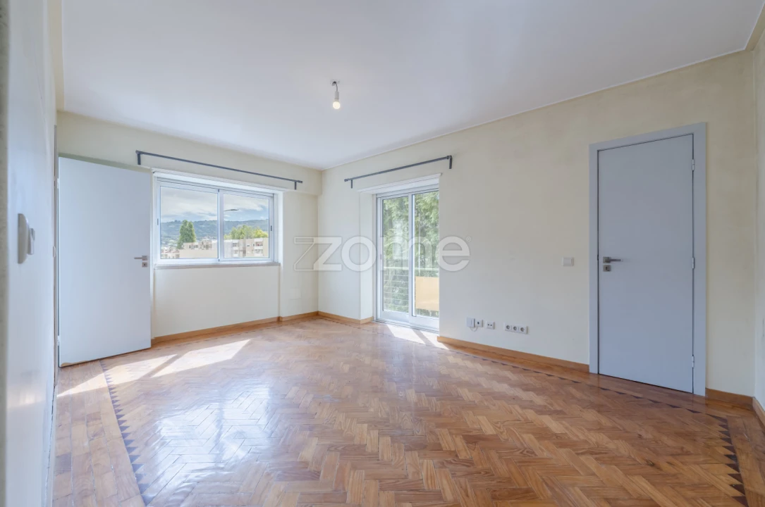 Apartamento T6 para Venda em São Vitor (Braga) Foto 16