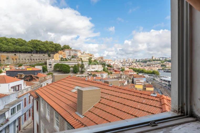 Moradia T8 para Venda em Cedofeita, Santo Ildefonso, Sé, Miragaia, São Nicolau e Vitória Foto 31