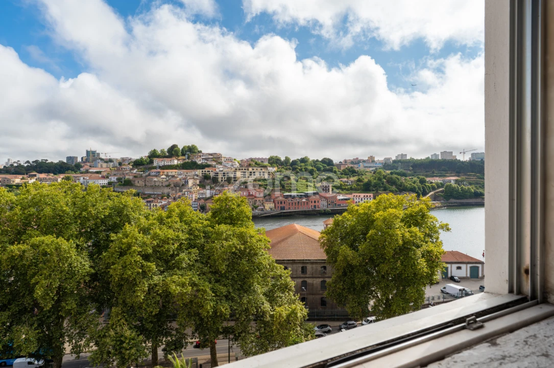 Moradia T8 para Venda em Cedofeita, Santo Ildefonso, Sé, Miragaia, São Nicolau e Vitória Foto 27