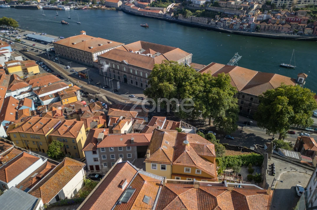 Terreno para Venda em Cedofeita, Santo Ildefonso, Sé, Miragaia, São Nicolau e Vitória Foto 14