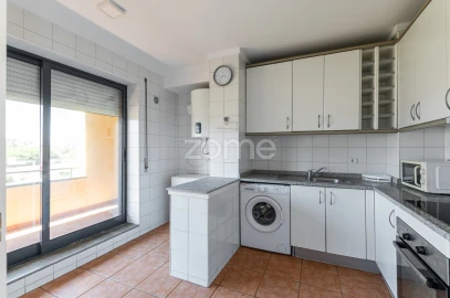 Apartamento T1 para Arrendamento em Paranhos