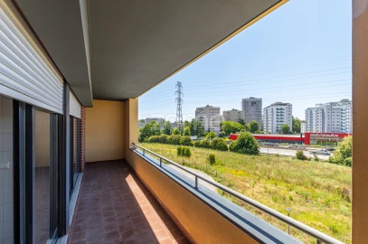 Apartamento T1 para Arrendamento em Paranhos