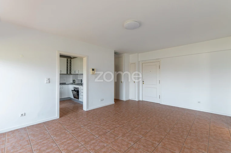 Apartamento T1 para Arrendamento em Paranhos Foto 6