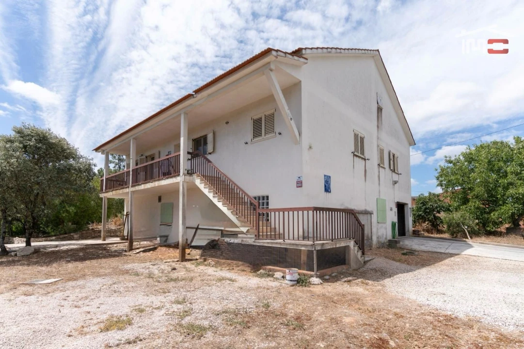 Moradia T3 para Venda em Nossa Senhora das Misericordias Foto 1