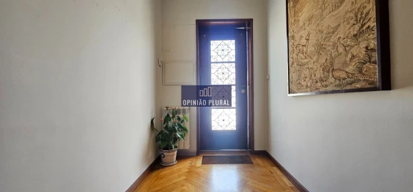 Moradia T5 para Venda em Campanhã