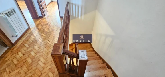 Moradia T5 para Venda em Campanhã