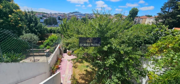Moradia T5 para Venda em Campanhã
