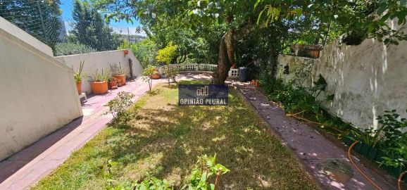 Moradia T5 para Venda em Campanhã