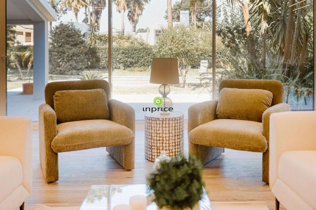 Moradia T4 para Venda em Charneca de Caparica e Sobreda Foto 12