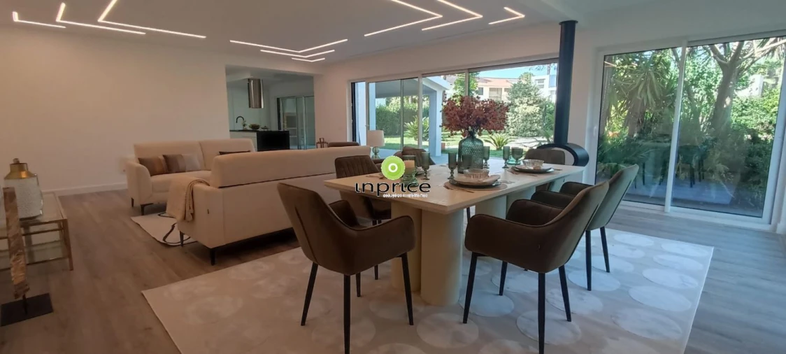 Moradia T4 para Venda em Charneca de Caparica e Sobreda Foto 36