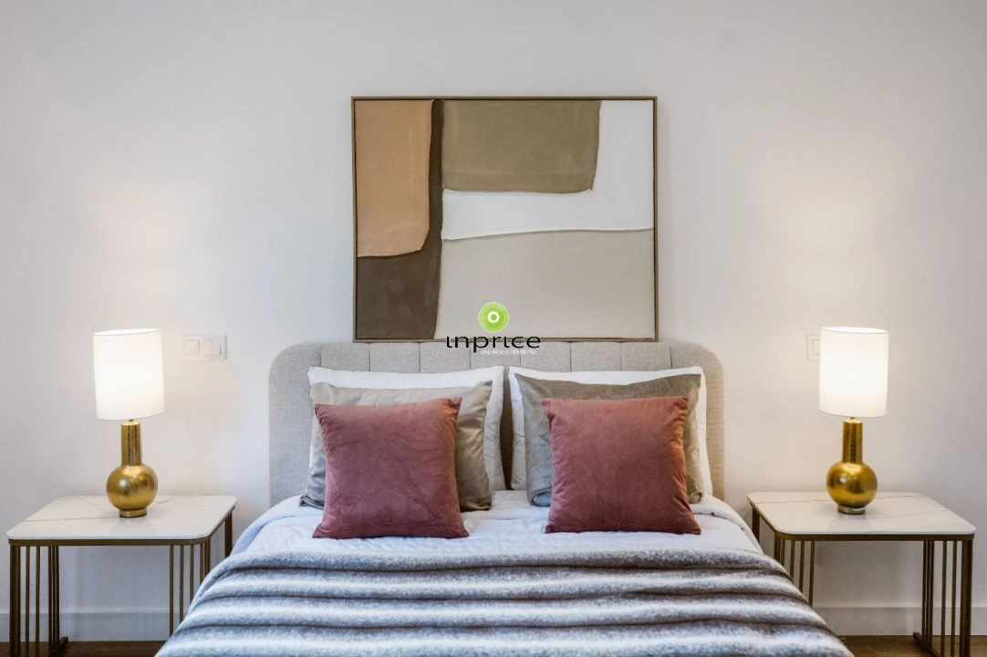 Moradia T4 para Venda em Charneca de Caparica e Sobreda Foto 9