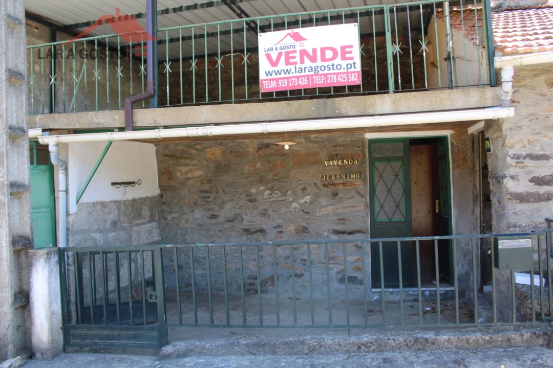 Moradia T2 para Venda em Carrapatas Foto 5