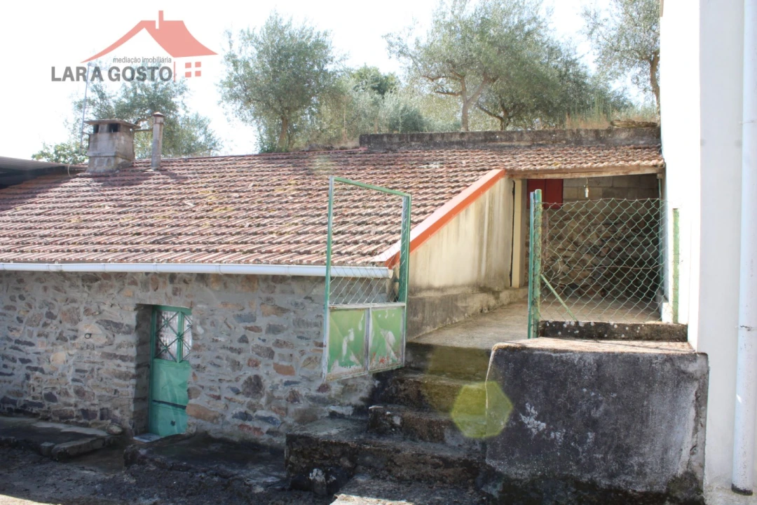 Moradia T2 para Venda em Carrapatas Foto 8