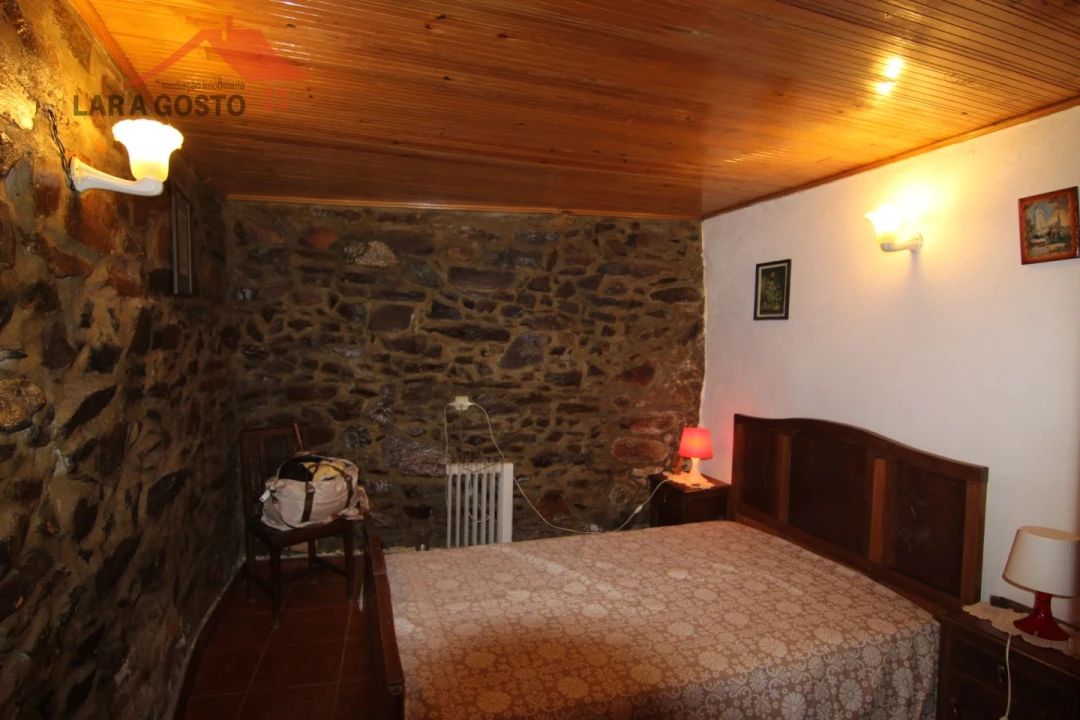 Moradia T2 para Venda em Carrapatas Foto 14