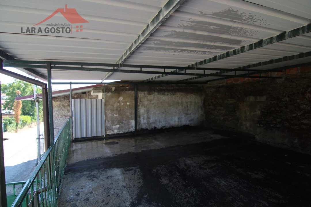 Moradia T2 para Venda em Carrapatas Foto 19