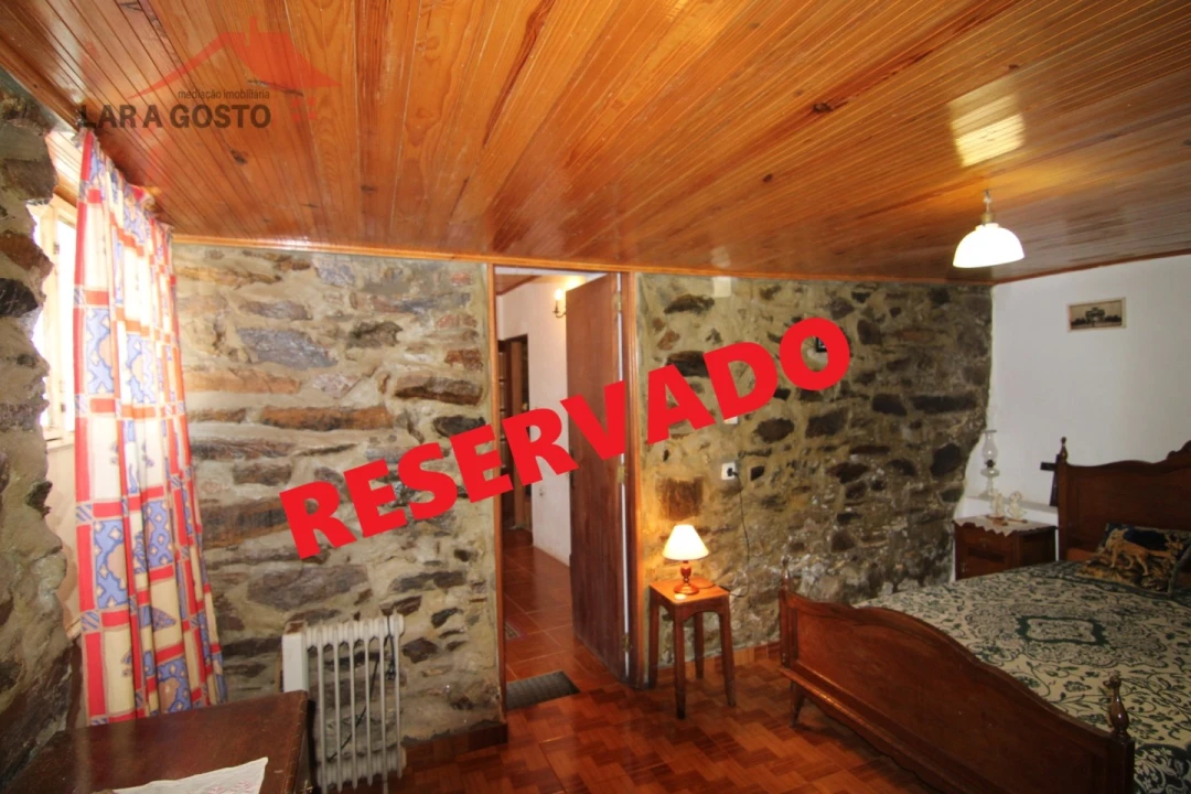 Moradia T2 para Venda em Carrapatas Foto 1