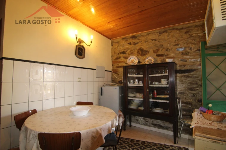 Moradia T2 para Venda em Carrapatas Foto 11