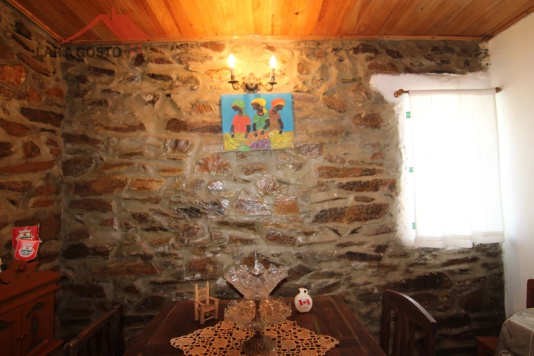 Moradia T2 para Venda em Carrapatas Foto 17