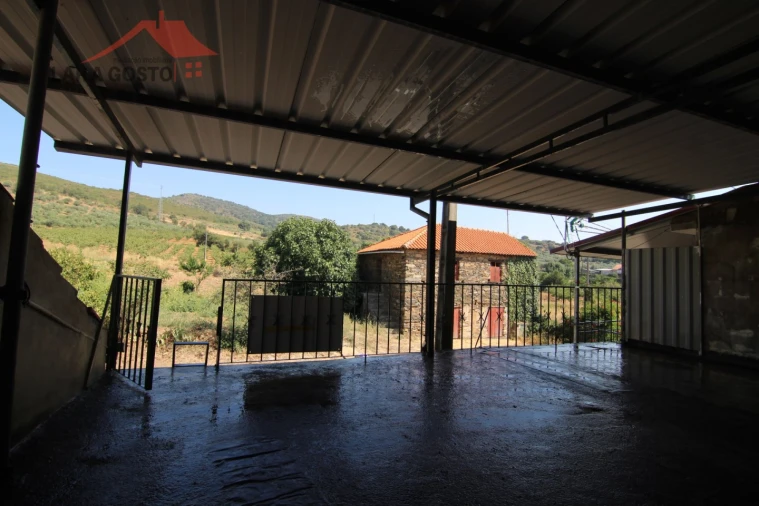 Moradia T2 para Venda em Carrapatas Foto 22