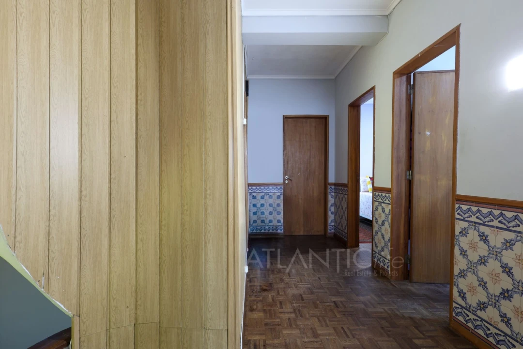 Moradia T6 para Venda em Massamá e Monte Abraão Foto 7