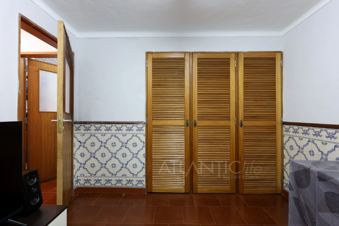 Moradia T6 para Venda em Massamá e Monte Abraão Foto 49