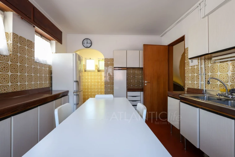 Moradia T6 para Venda em Massamá e Monte Abraão Foto 5