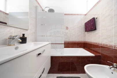 Apartamento T3 para Venda em Campolide