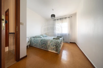 Apartamento T3 para Venda em Campolide