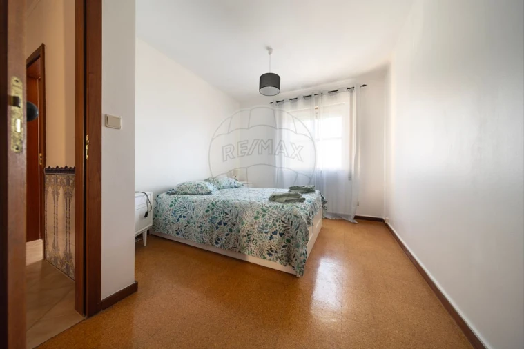 Apartamento T3 para Venda em Campolide Foto 15