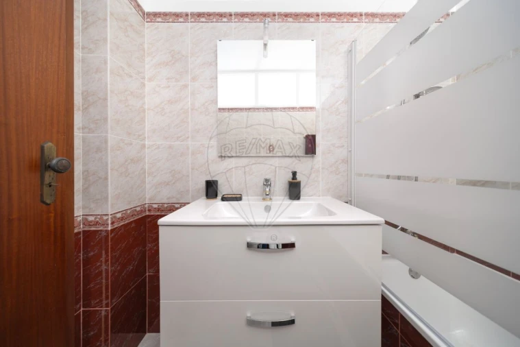 Apartamento T3 para Venda em Campolide Foto 21