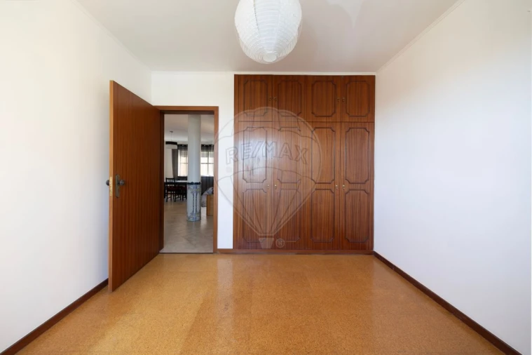Apartamento T3 para Venda em Campolide Foto 14