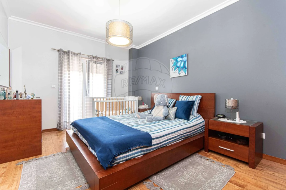 Apartamento T3 para Venda em Póvoa de Santa Iria e Forte da Casa Foto 10