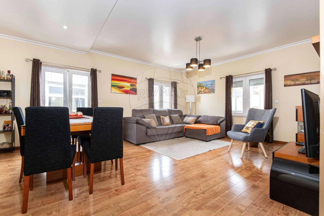 Apartamento T3 para Venda em Póvoa de Santa Iria e Forte da Casa Foto 17