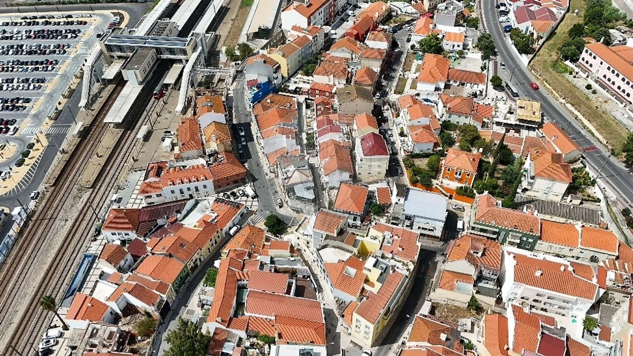 Apartamento T3 para Venda em Póvoa de Santa Iria e Forte da Casa Foto 37
