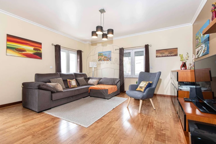 Apartamento T3 para Venda em Póvoa de Santa Iria e Forte da Casa Foto 18