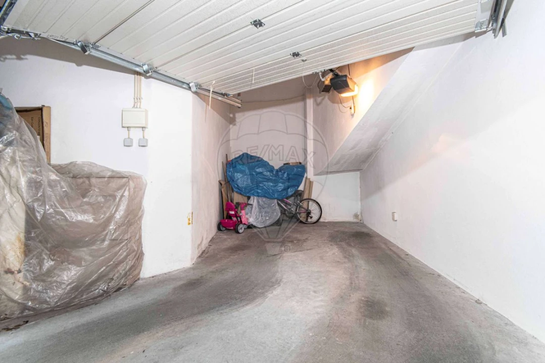 Apartamento T3 para Venda em Póvoa de Santa Iria e Forte da Casa Foto 26