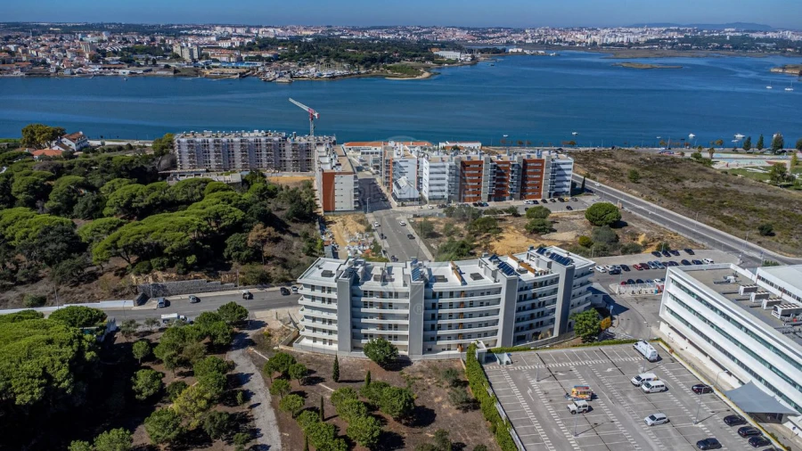 Apartamento T3 para Venda em Seixal, Arrentela e Aldeia de Paio Pires Foto 35