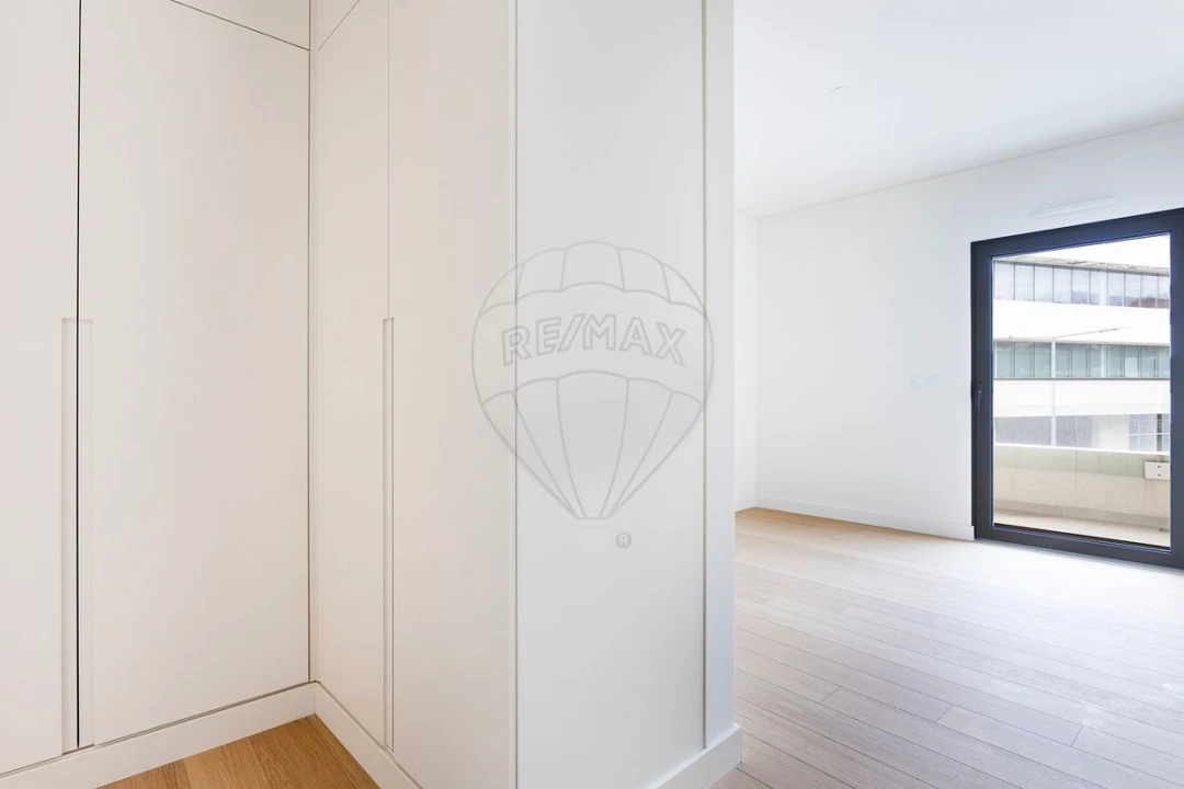 Apartamento T3 para Venda em Seixal, Arrentela e Aldeia de Paio Pires Foto 17