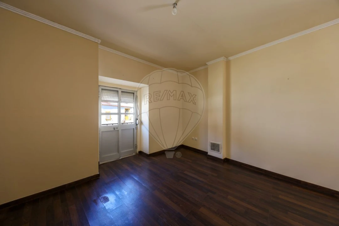 Moradia T2 para Venda em Abrigada e Cabanas de Torres Foto 19