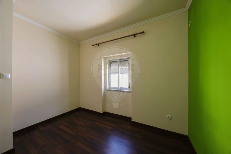 Moradia T2 para Venda em Abrigada e Cabanas de Torres Foto 13