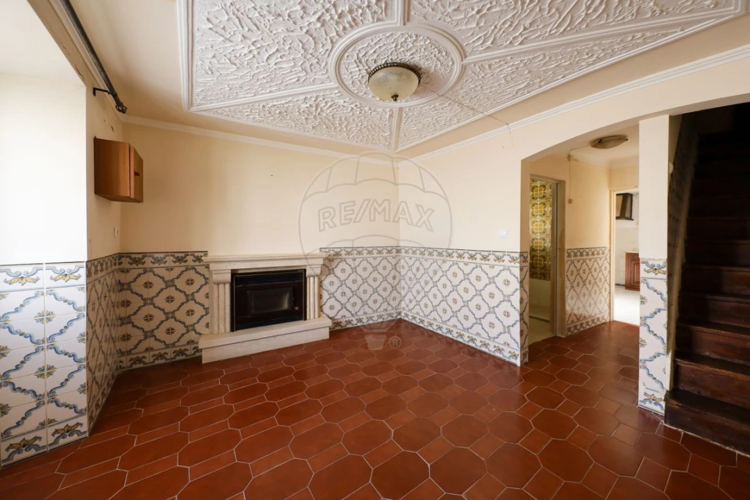 Moradia T2 para Venda em Abrigada e Cabanas de Torres Foto 1