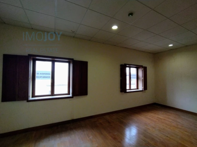 Armazém para Arrendamento em Cedofeita, Santo Ildefonso, Sé, Miragaia, São Nicolau e Vitória Foto 2