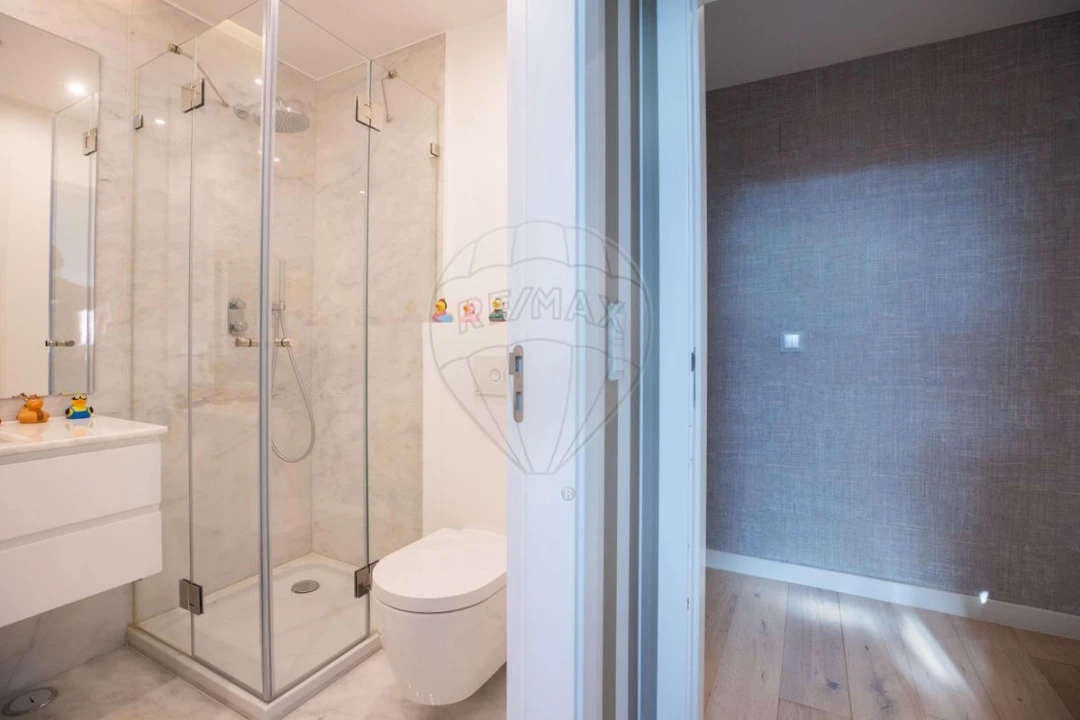 Apartamento T3 para Venda em Misericórdia Foto 17