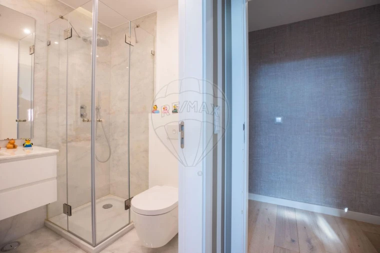 Apartamento T3 para Venda em Misericórdia Foto 17