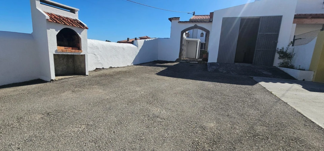 Prédio para Venda em Azueira e Sobral da Abelheira Foto 19