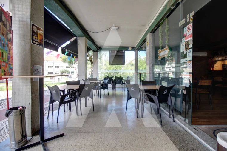 Negócio para Cedência de Quotas em Oliveira do Bairro Foto 21