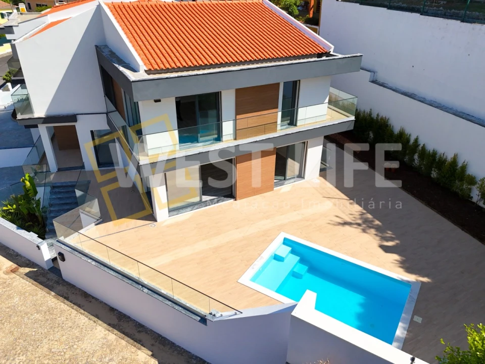 Moradia T5 para Venda em Enxara do Bispo, Gradil e Vila Franca do Rosário Foto 3