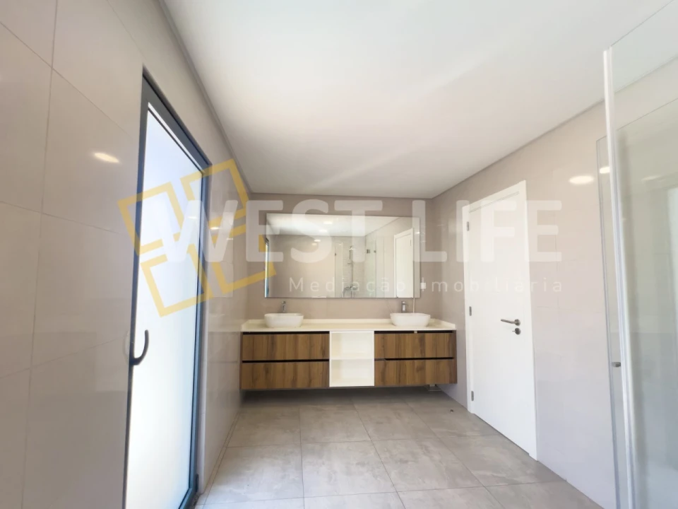 Moradia T5 para Venda em Enxara do Bispo, Gradil e Vila Franca do Rosário Foto 40