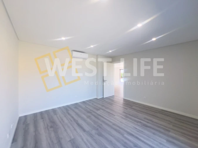 Moradia T5 para Venda em Enxara do Bispo, Gradil e Vila Franca do Rosário Foto 13